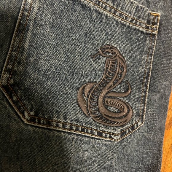 Hollister Dark Wash Super Baggy Denim Shorts Knee-Length Zipper Pockets Jorts - Picture 7 of 14